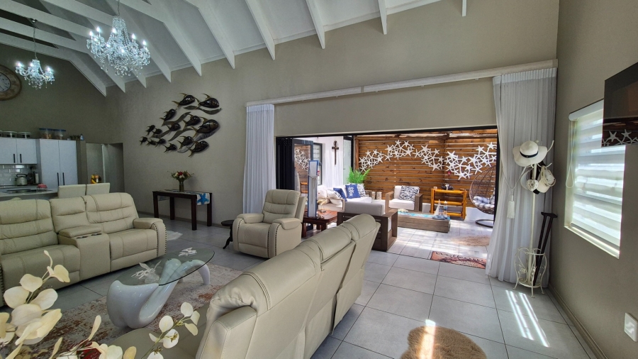 3 Bedroom Property for Sale in Jacobsbaai Western Cape